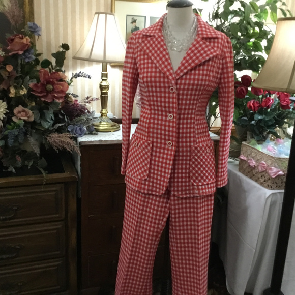 SOLD!! Aunt Nee's Custom 70's Red Gingham Pantsuit - Picture 6 of 8